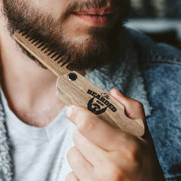 Wooden Beard Comb – Bearded Man