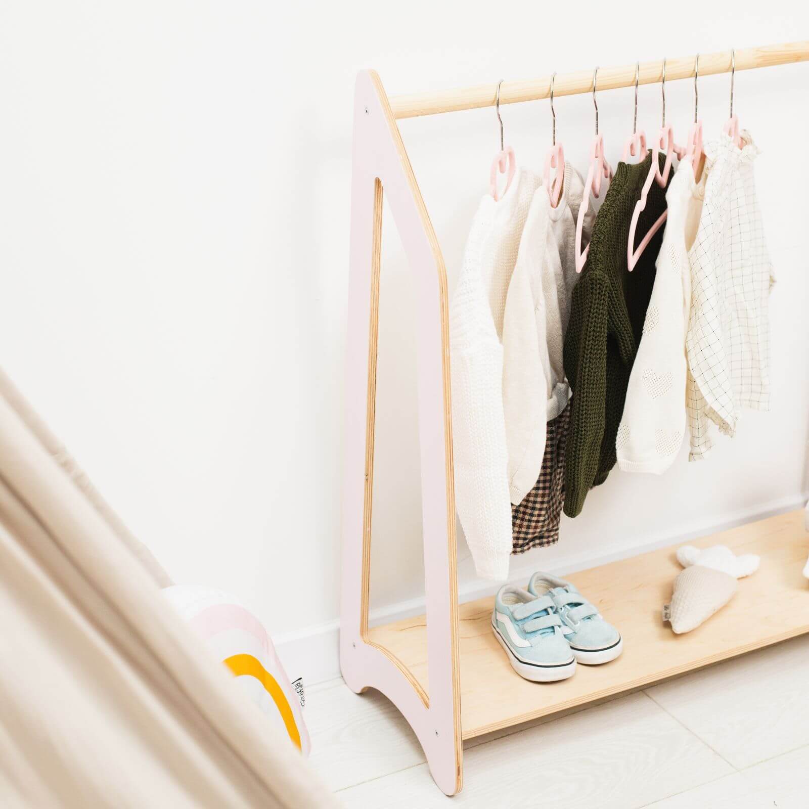 Kids Clothing Rack