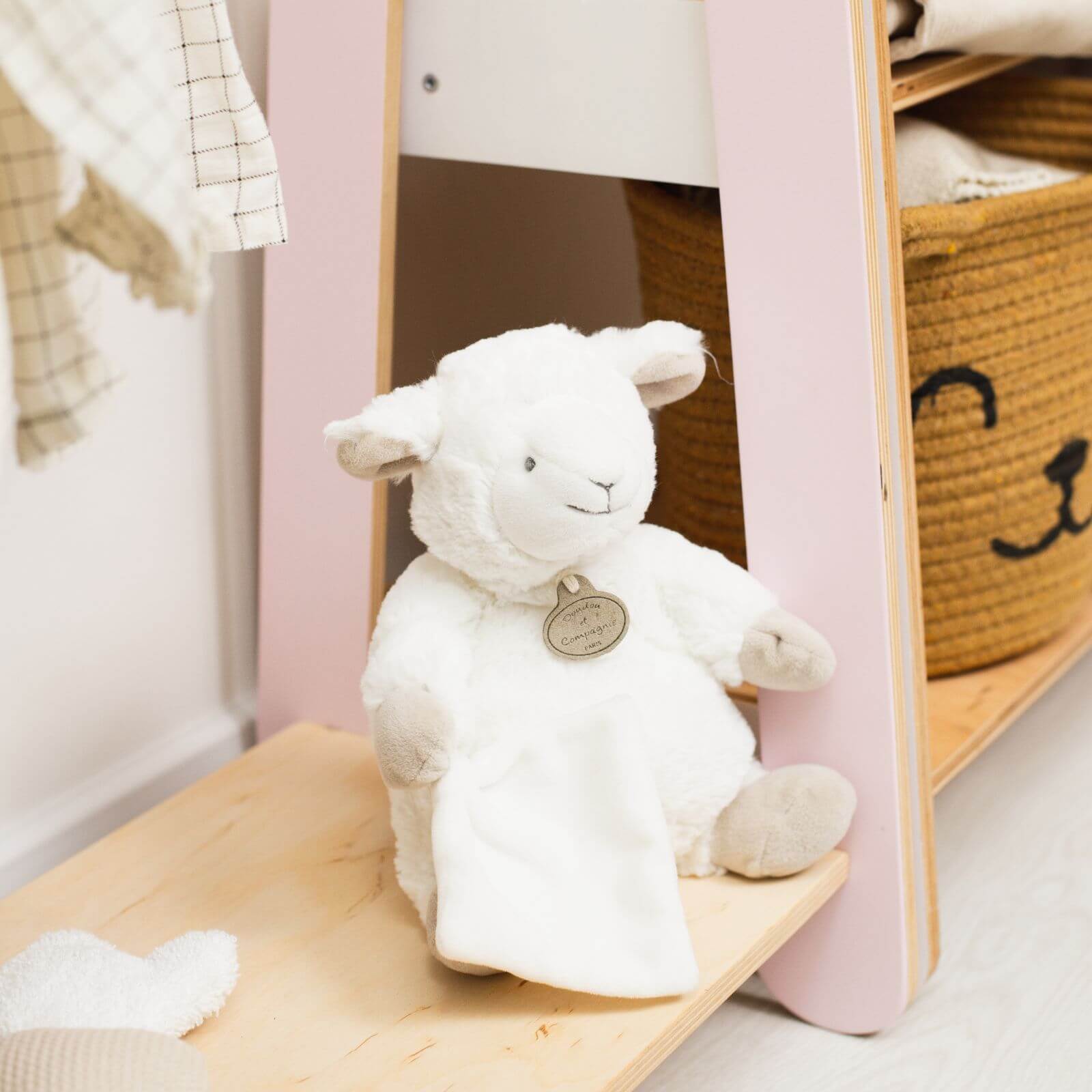 Kids Clothing Rack