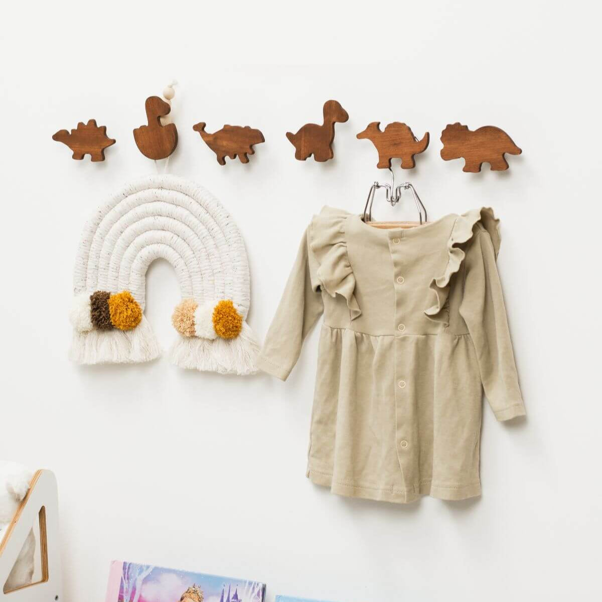 Princess wall hooks