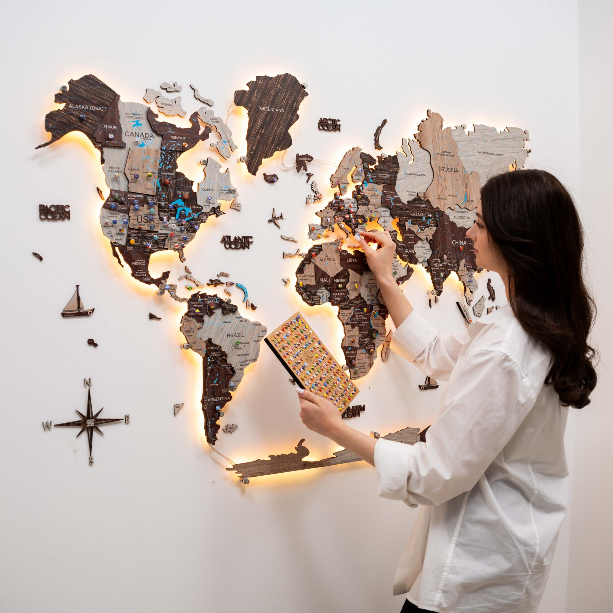 3D LED / LUMINOUS Wooden World Map 3.0 Cappuccino