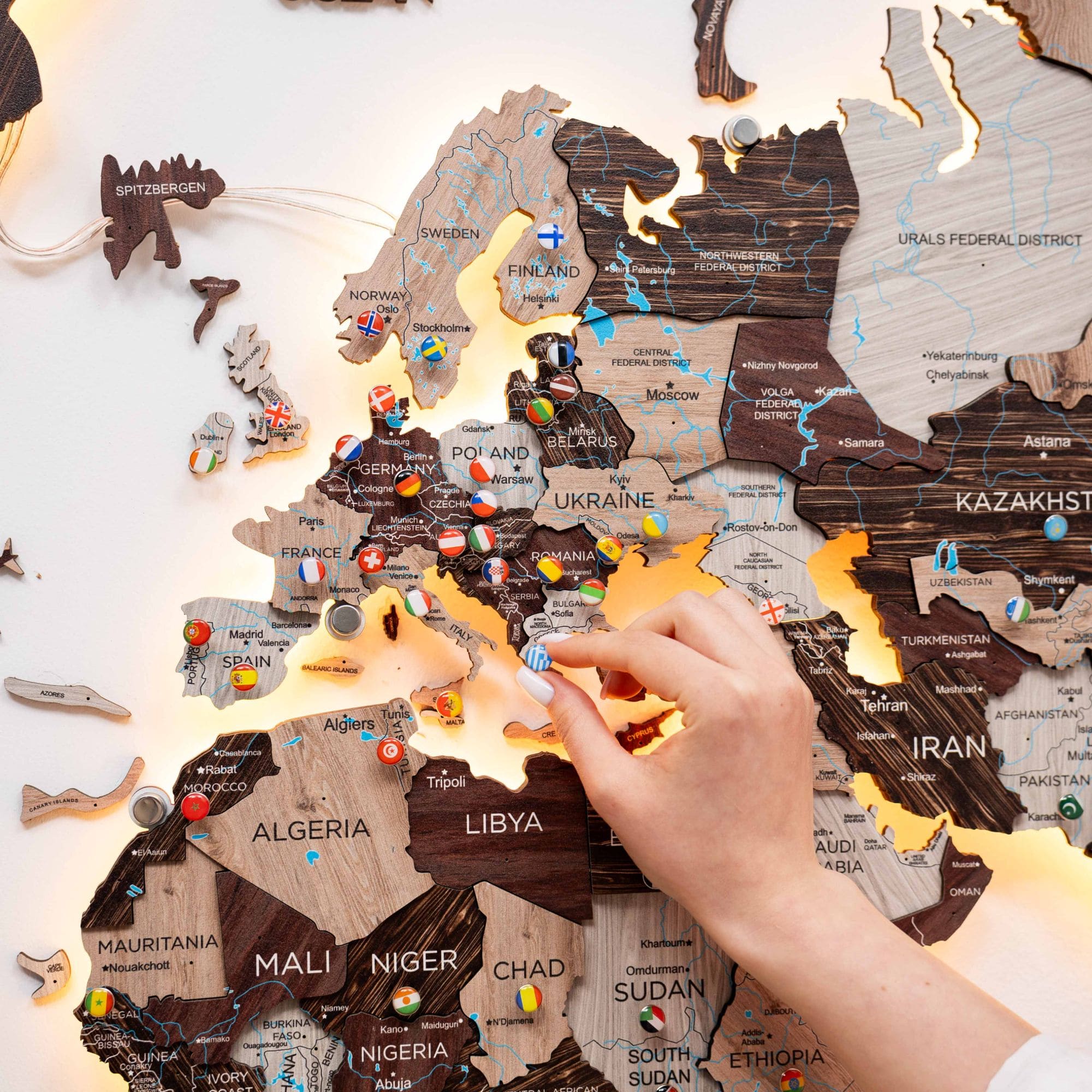 3D LED / LUMINOUS Wooden World Map 3.0 Cappuccino