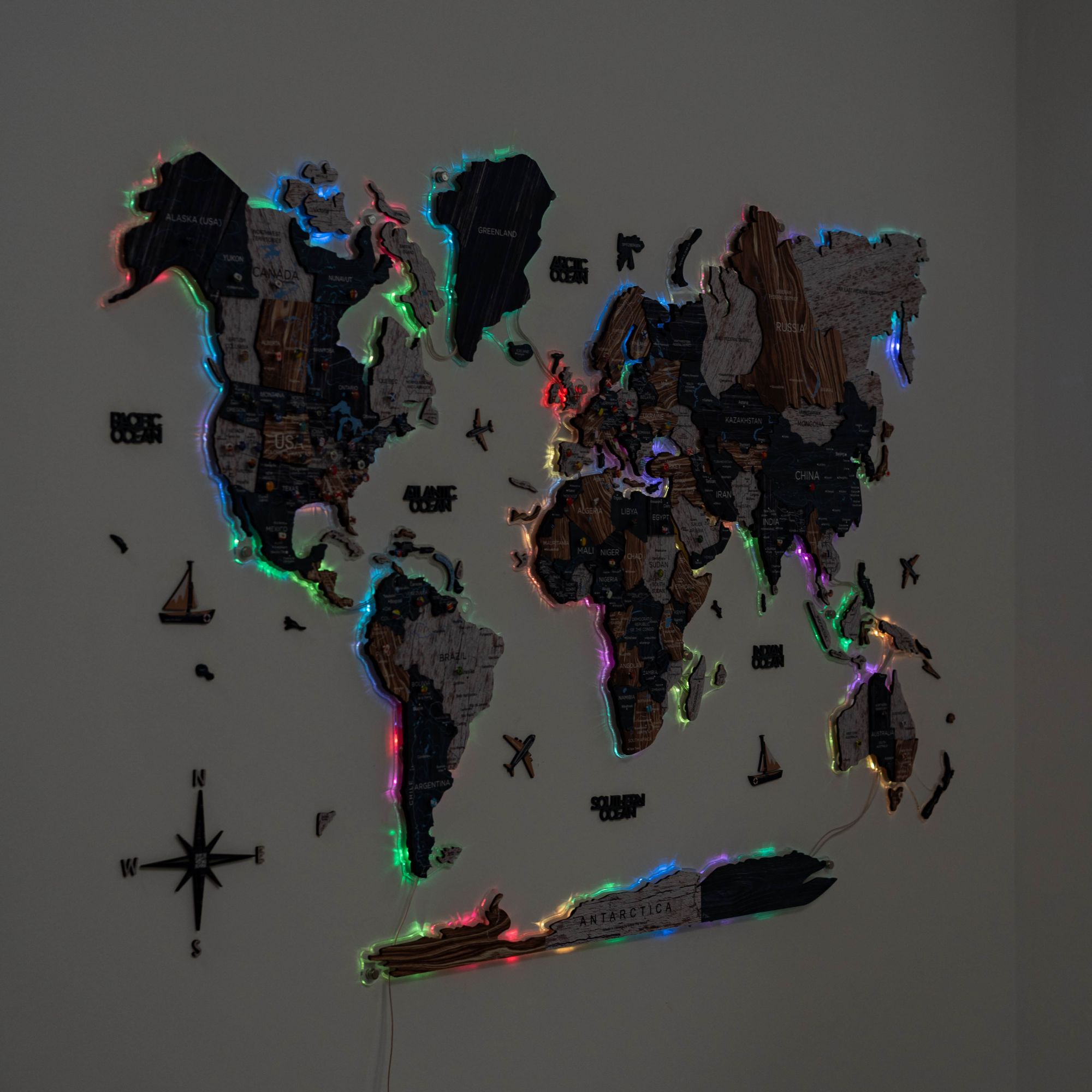 3D LUMINOUS LED Wooden World Map 2.0 Mystery