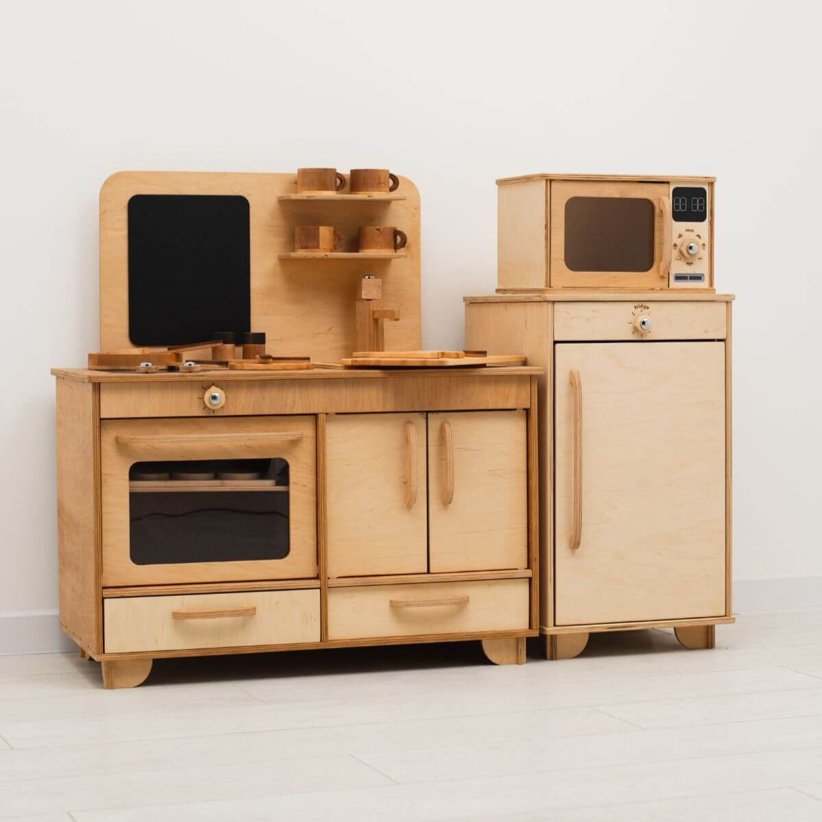 Play Fridge