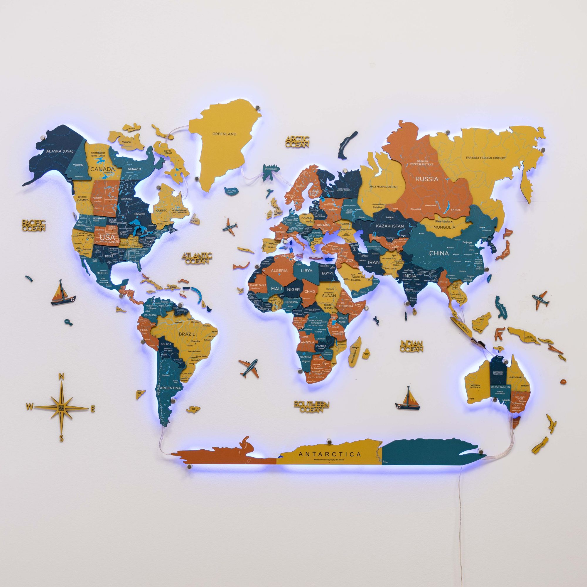 3D LED / LUMINOUS Wooden World Map 3.0 Indie