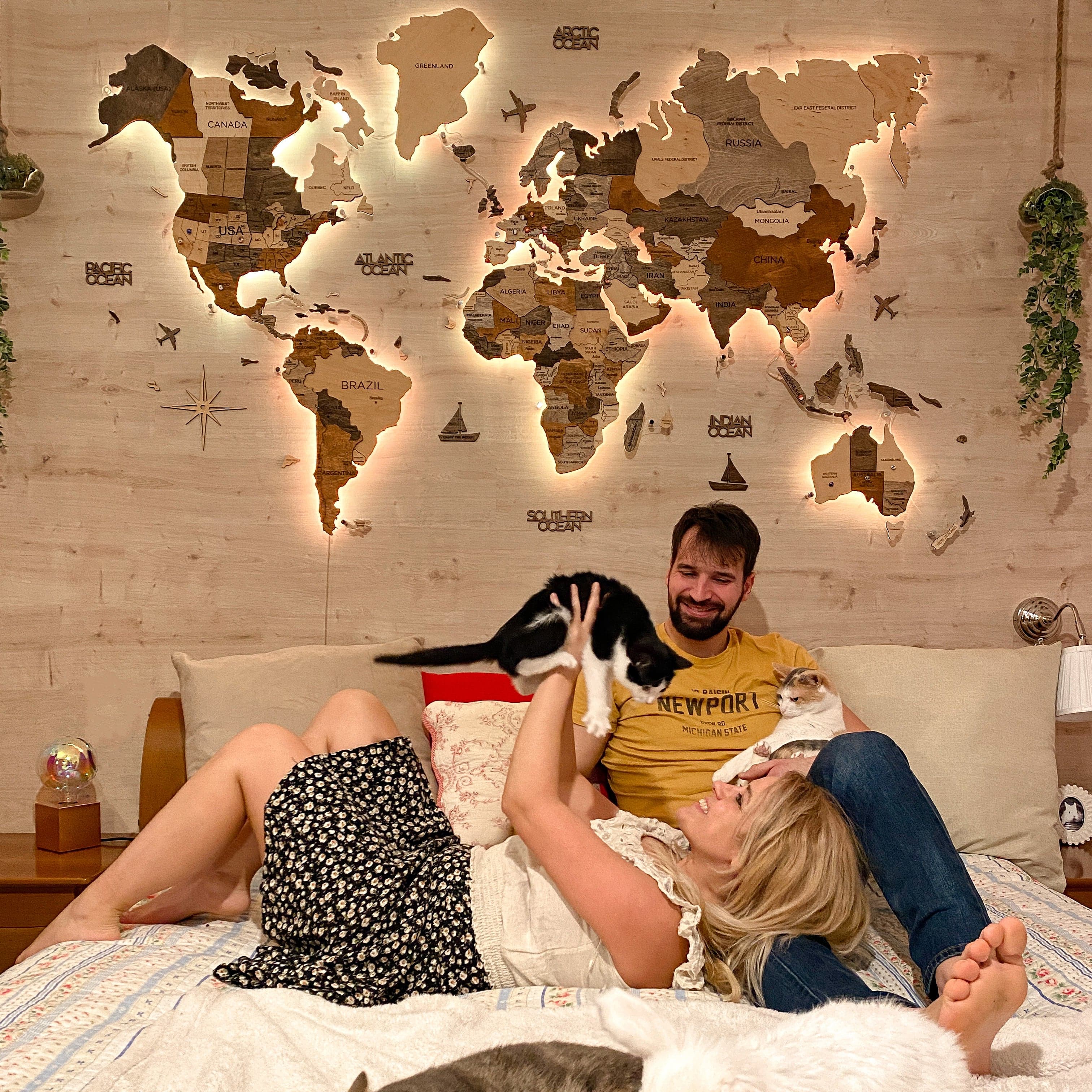 3D LED Wooden World Map 2.0 (with acrylic background)