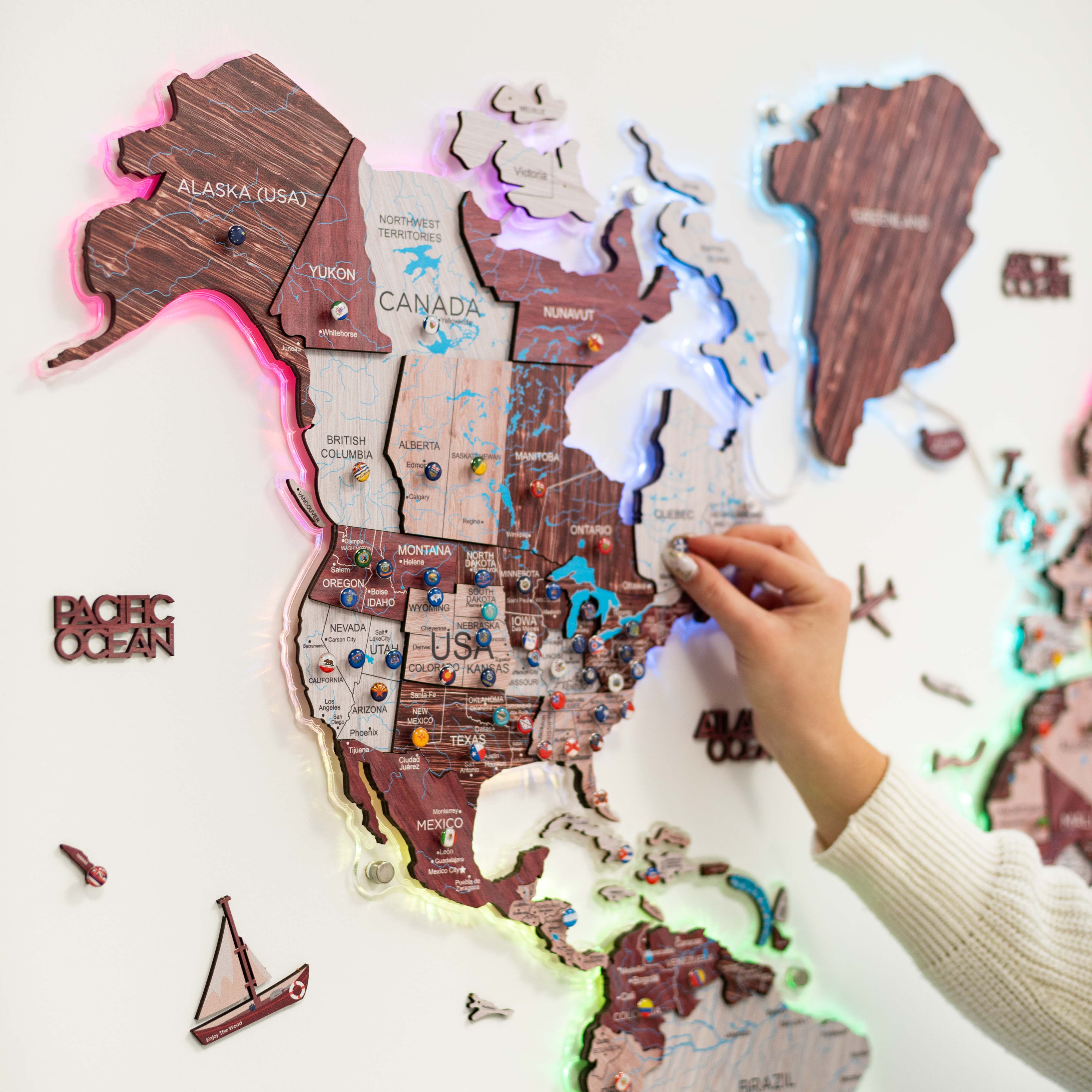 3D LUMINOUS LED Wooden World Map 2.0 Cappuccino