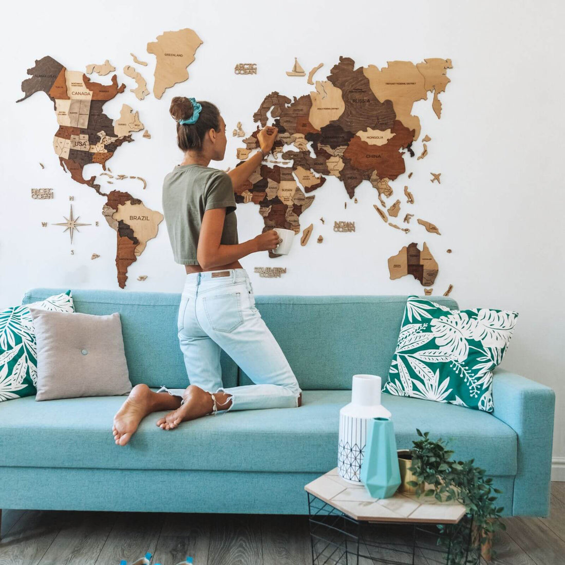 Bundle: Map, Flags Pins, Travel box