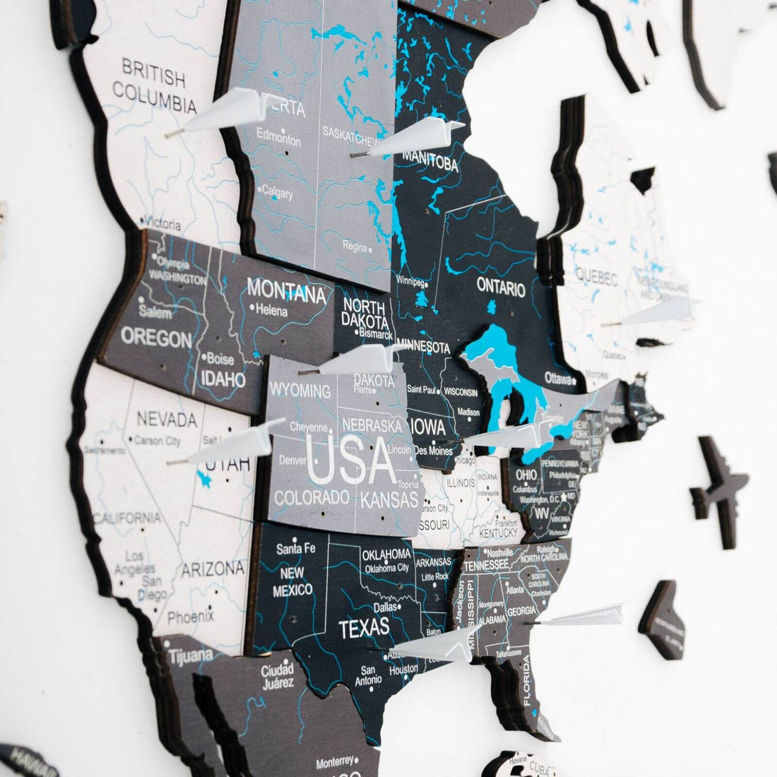 Bundle: Colored Map, Photo Frames, Flags and Airplanes Pins