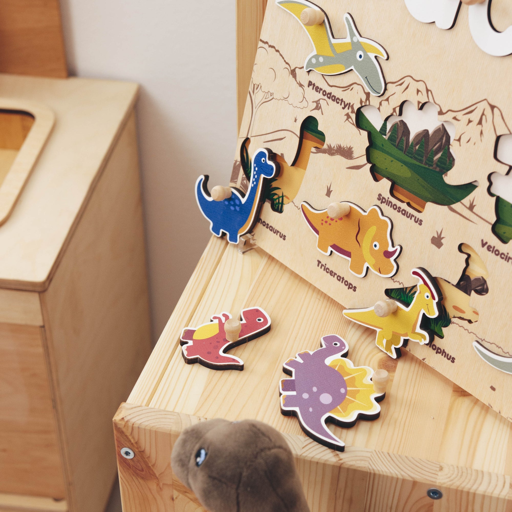Dinosaurs Name Board