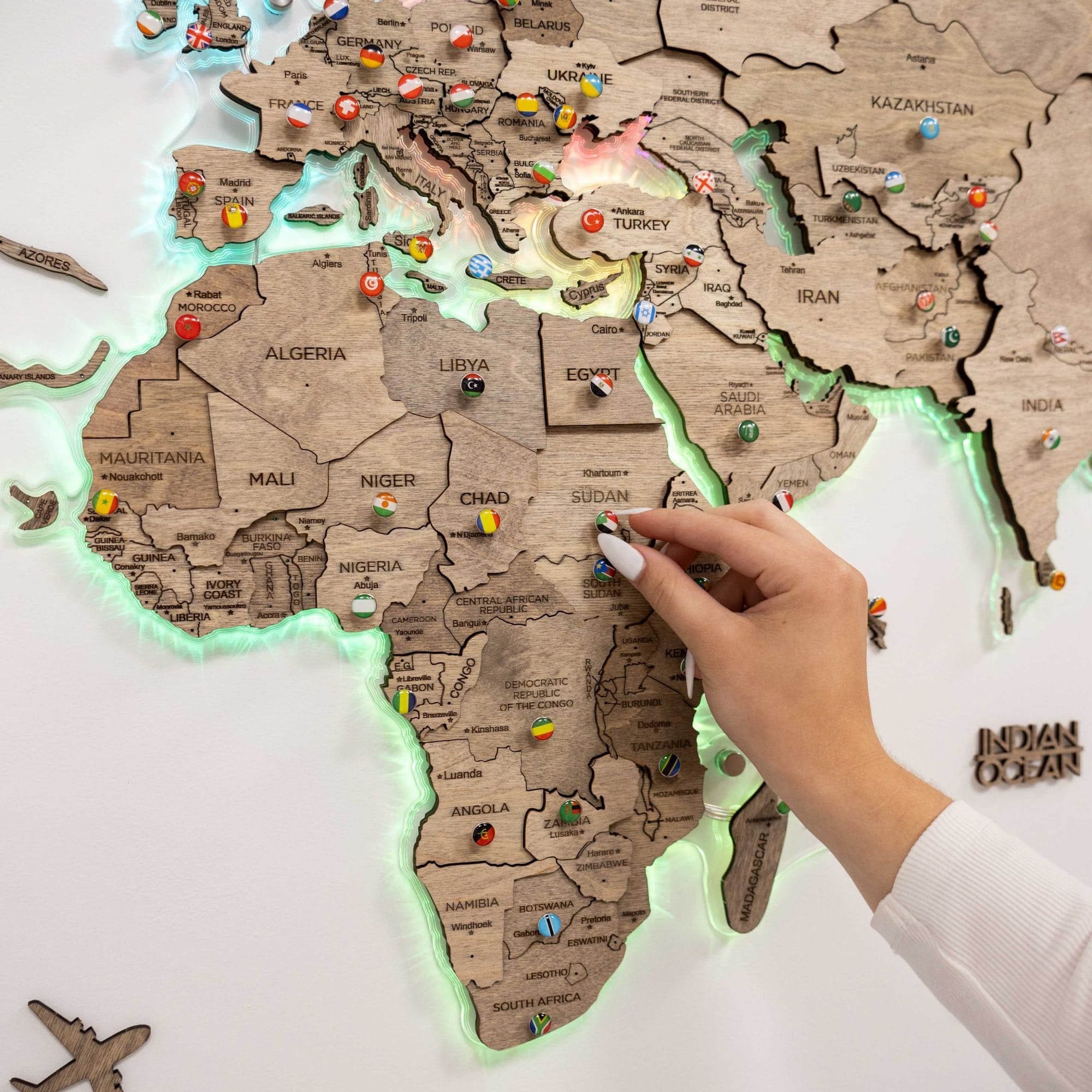 3D LED Wooden World Map 2.0 Terra