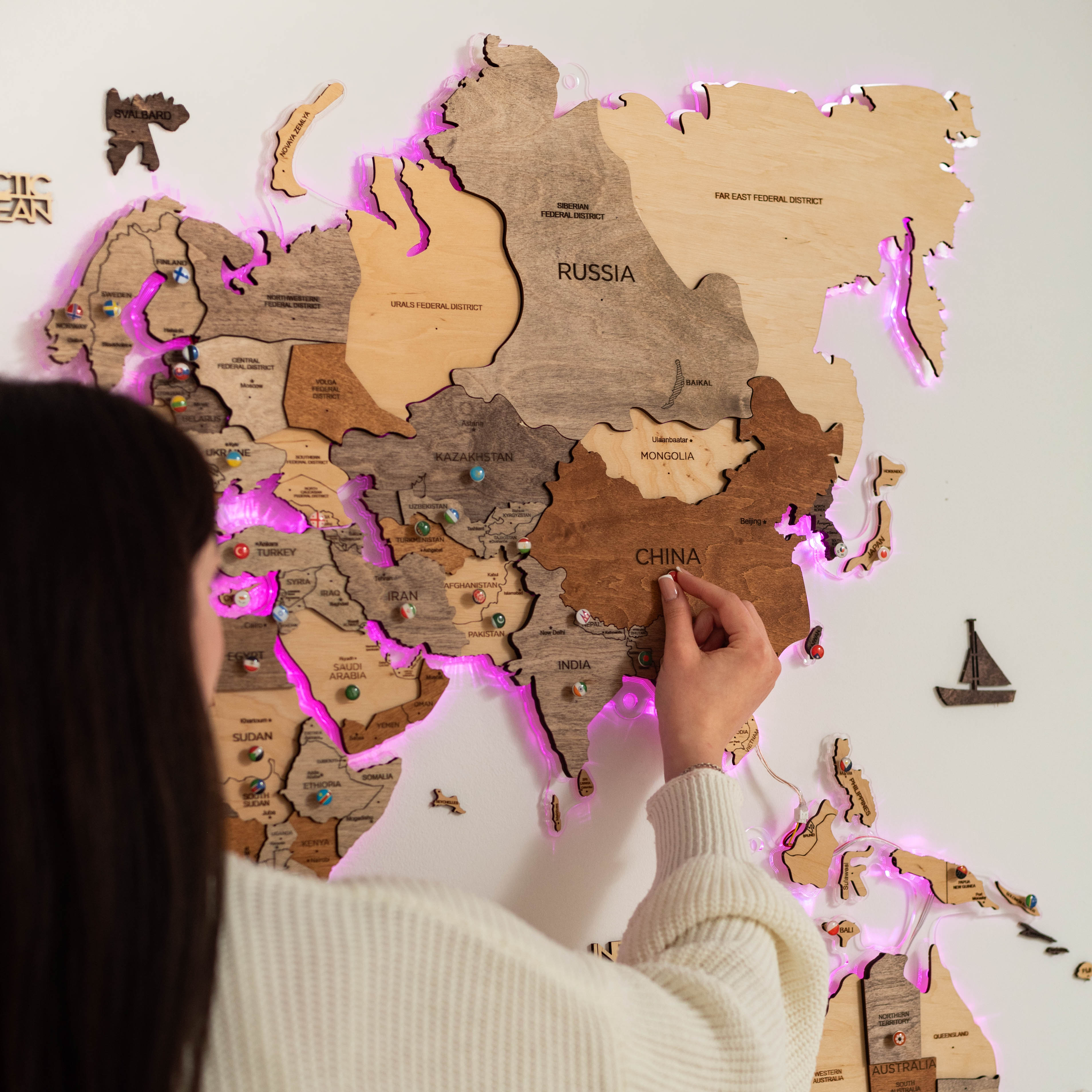 3D LED Wooden World Map 2.0 (with acrylic background)